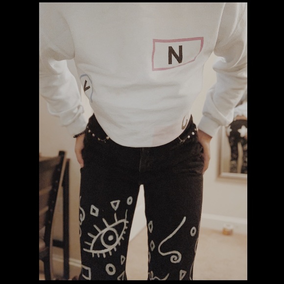 HANDPAINTED AUTHENTIC ROCKIES HIGHWAISTED JEANS - Picture 5 of 8